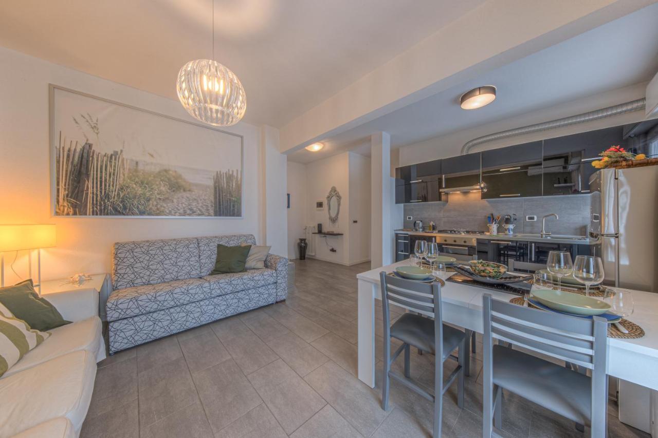 Annie House Appartamento Chic E Accogliente Σέστρι Λεβάντε Εξωτερικό φωτογραφία