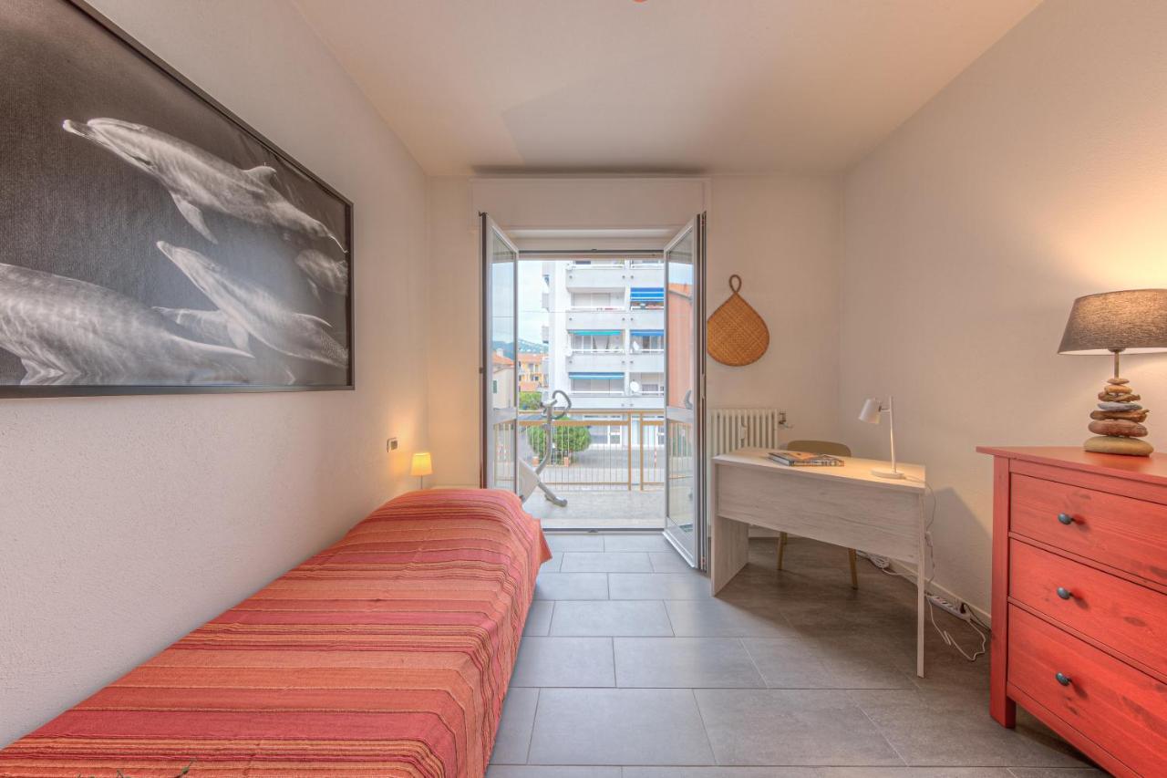 Annie House Appartamento Chic E Accogliente Σέστρι Λεβάντε Εξωτερικό φωτογραφία