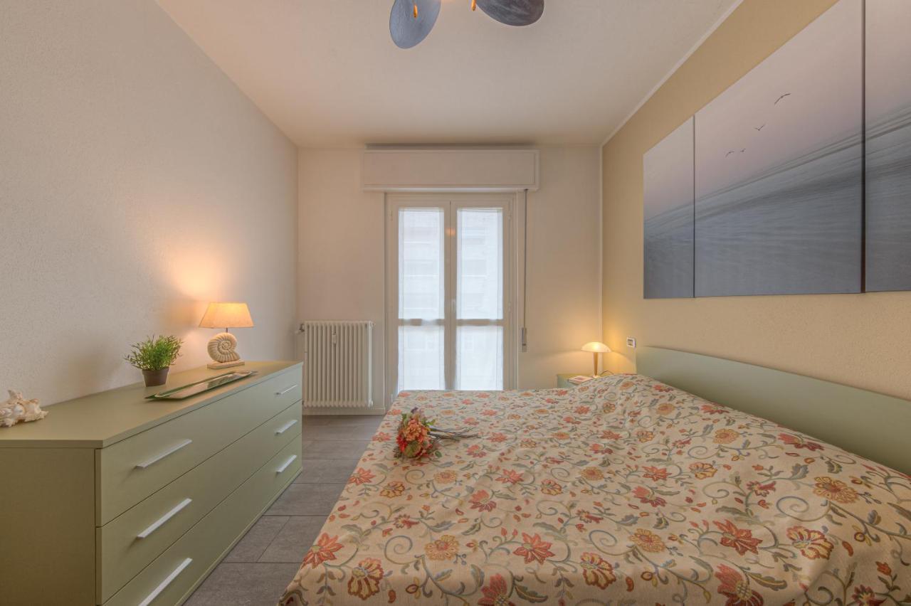 Annie House Appartamento Chic E Accogliente Σέστρι Λεβάντε Εξωτερικό φωτογραφία